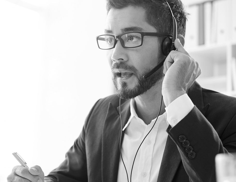 Photo support employee with headset